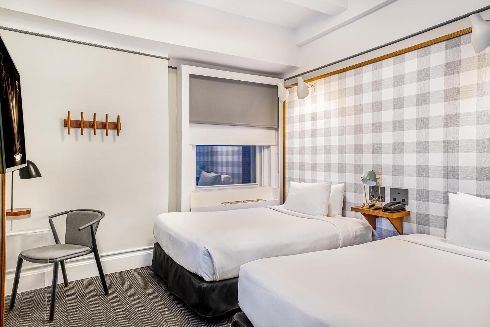 Paramount Hotel Times Square New York Room photo